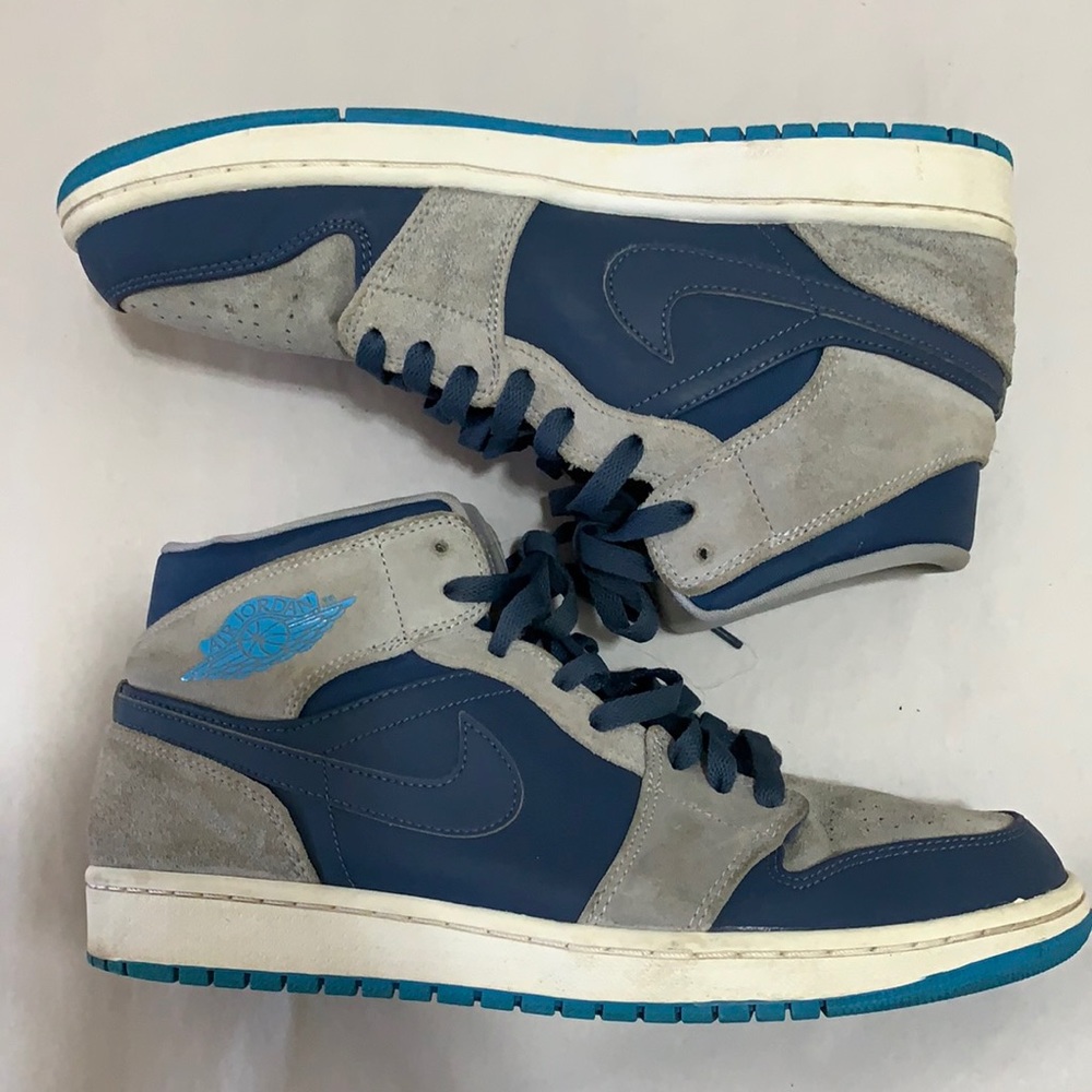Jordan 1's